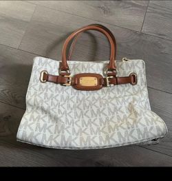 Michael Kors MK Signature Tote Bag