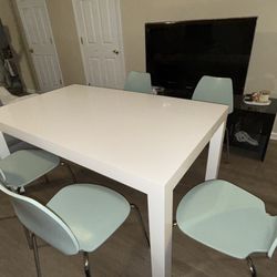 West elm table And chairs 