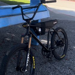 Zooz Ultra Urban (Read description)