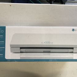 Silhouette Cameo (New) (Bluetooth)