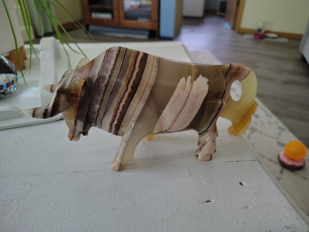 Beautiful Carved Onyx Stone Bull