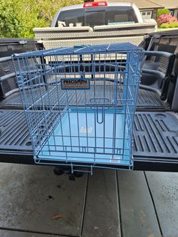 Dog crate 24" x 17" W x 18" H