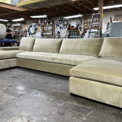 CUSTOM SECTIONAL