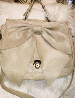 Beautiful sparkly red valentino bag in excellent condition. Big size. Good size for every day use. Accepting best offers