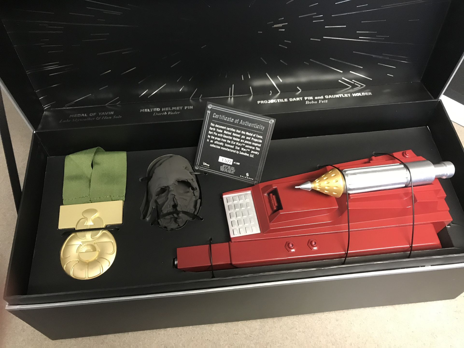 Star Wars Force Pack Limited Numbered Edition Boba Fett Darth Vader Melted Mask Pin, Luke Skywalker Medal of Yavin Collectibles LE5000