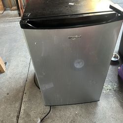 Whirlpool mini refrigerator for parts