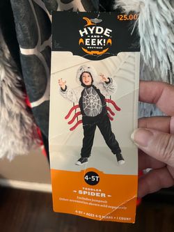 Halloween costume spider