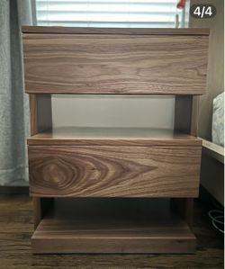 2 pieces Night stands