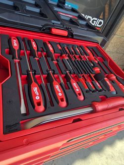 Shop Milwaukee Hand Tool Set with PACKOUT 4 Drawer Tool Box (64-Piece