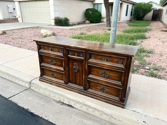 Free dresser