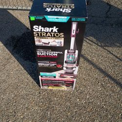 Shark Stratos Powered Lift Away Cordless Vacuum