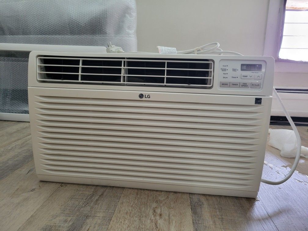 LG 11,800 BTU Through the Wall Air Conditioner