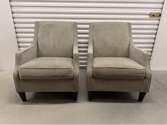 Arm/accent chairs - Ashley’s Furniture
