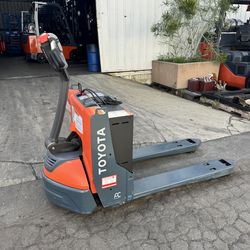 2020 TOYOTA FORKLIFT ELECTRIC PALLET JACK
