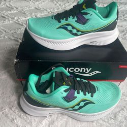 Saucony Guide 15 Size 6 NEW