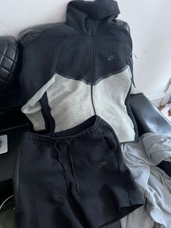 Nike tech large men’s