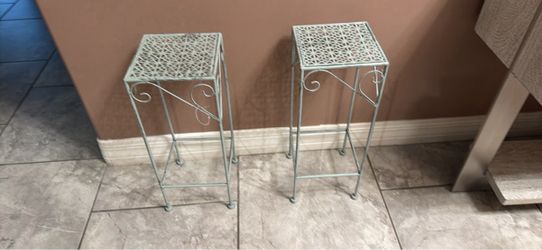 Metal stands set