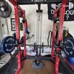Plate Loaded Lat Pulldown and Low Row Attachment