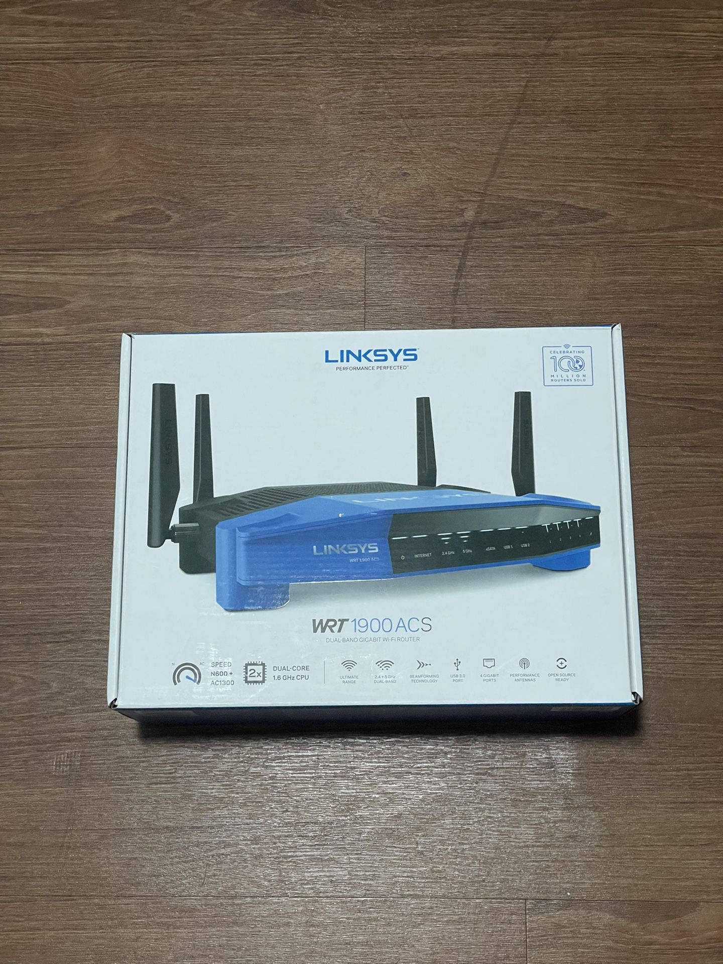 Linksys WRT 1900 ACS Dual Band Wireless Router 