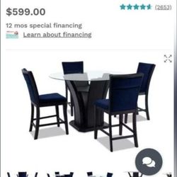 Round Table 