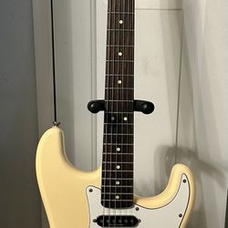 Classic Vibe Fender Squire Stratocaster Electric Guitar