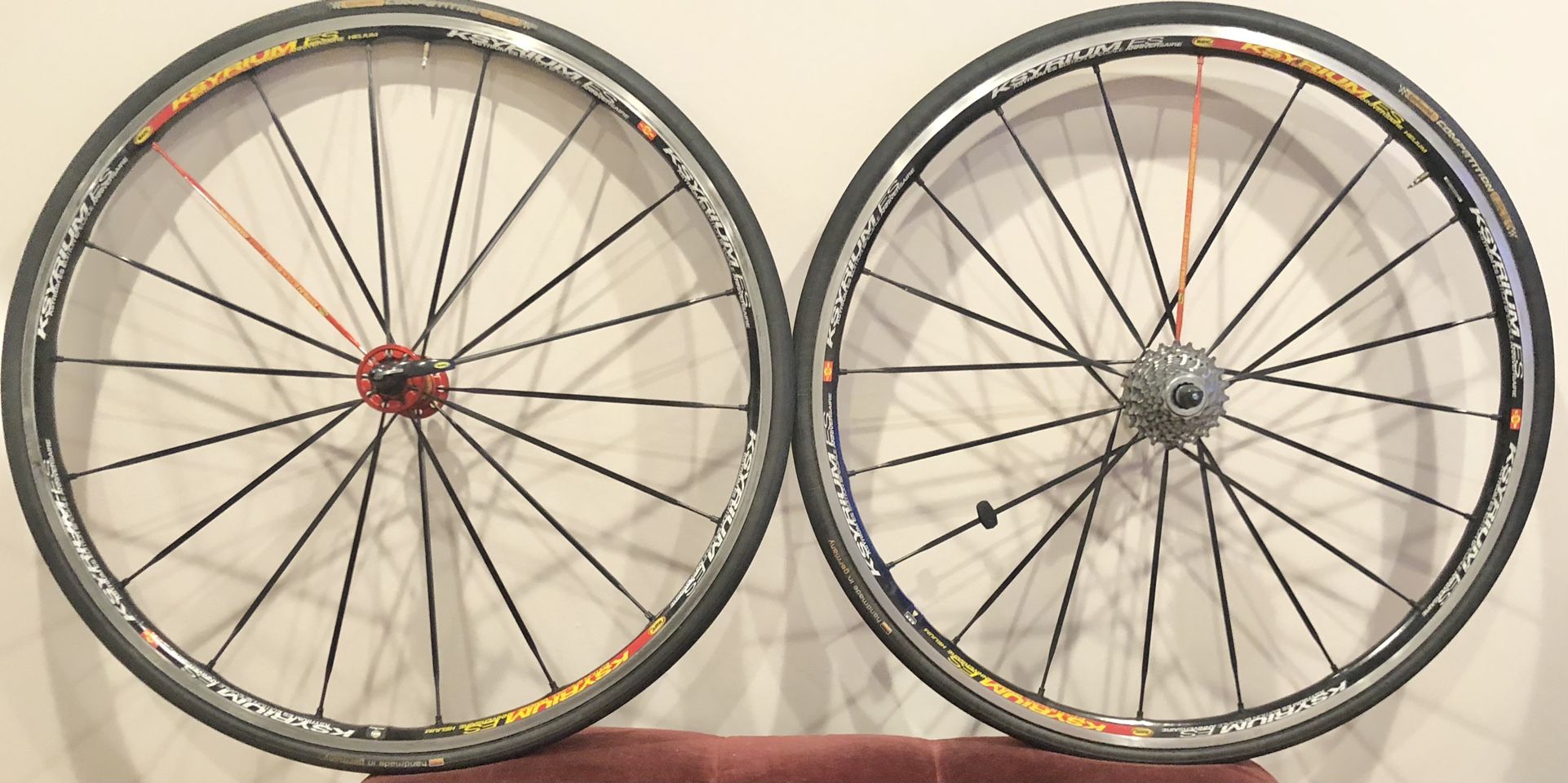 Mavic Ksyrium ES Special Edition 700c Tubular Super Light Wheelset Continental Competition Tires Like new condition $700 obo