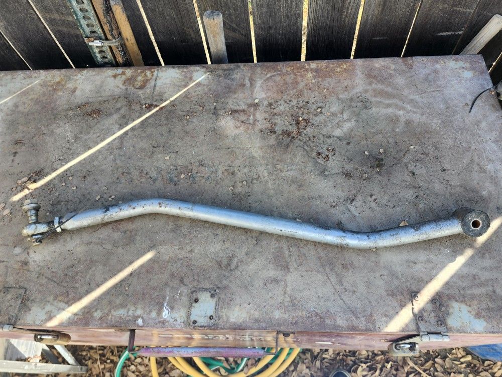 Jeep Rubicon Front Trac Bar.