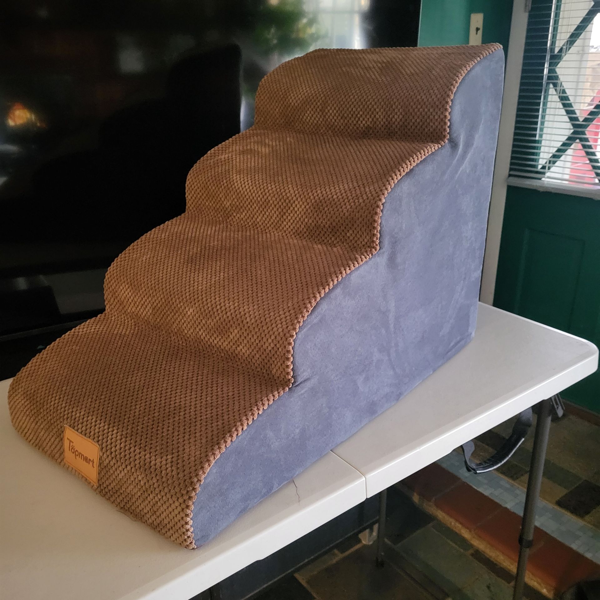 Topmart And the first chili company here oh yeah I'm going to have some wider higher density foam dog steps Non-Slip Older dogs 19. 7- inch Tall