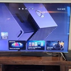 Xbox One X, 1Tb, runs games at 4K