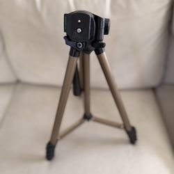 Tripod for DSLR and System Cameras