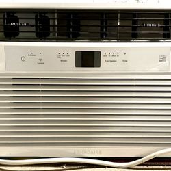 Frigidaire Air Conditioner 6000 BTU For 250 Sqft Room