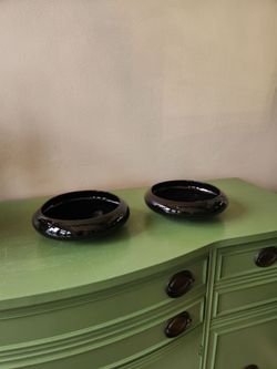 Vintage saucer planters - black