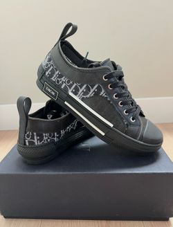 DIOR SNEAKERS
