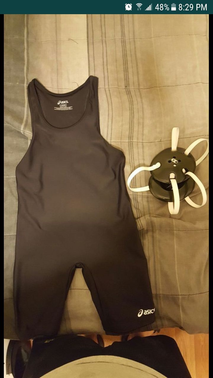 Wrestling gear