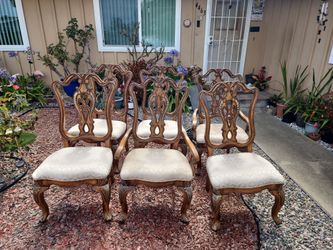 6 Dinning Room Chairs