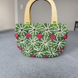 Like New -Beautiful Woven Straw Bag
