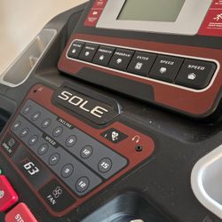 Sole F63 Treadmill 