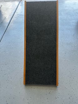 Wooden Framed Carpet Pet Ramp