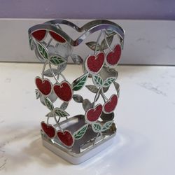 Bath & Body Works CHERRY HEARTS Resin Metal Foaming Soap Holder Sleeve