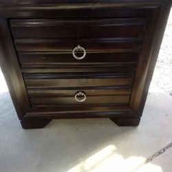 Side Table/End Table
