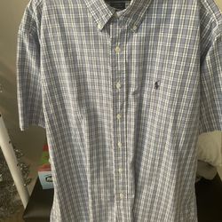 Men SZ.Medium Ralph Lauren SS Button Down Shirt Great Condition