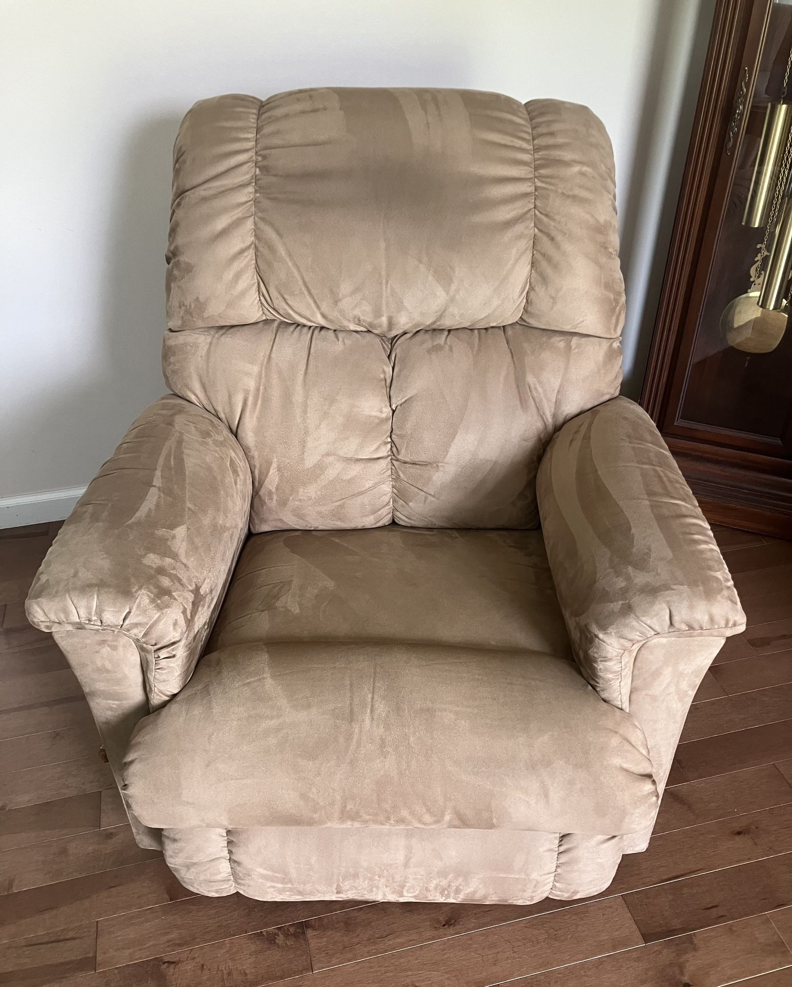 Recliner Chair