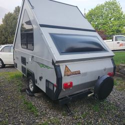 2015 Pop Up Trailer