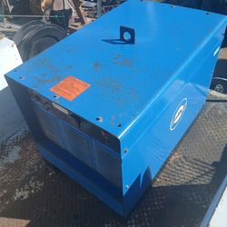 Miller Welder Goldstar 400 Ss. Great Cond.