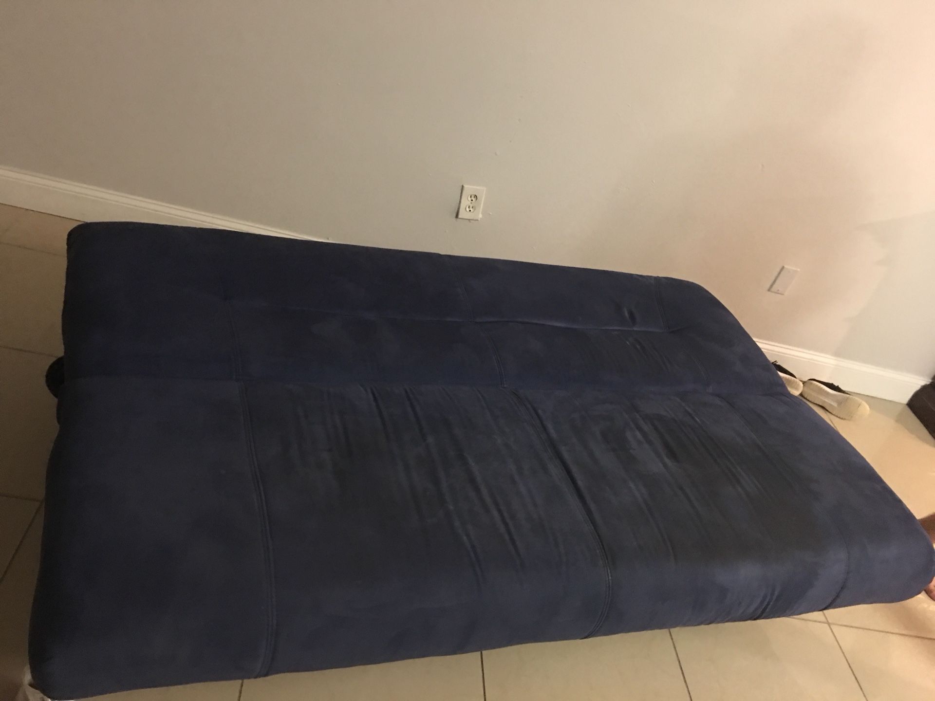 Futon couch bed