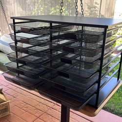 Black metal mesh file organizer