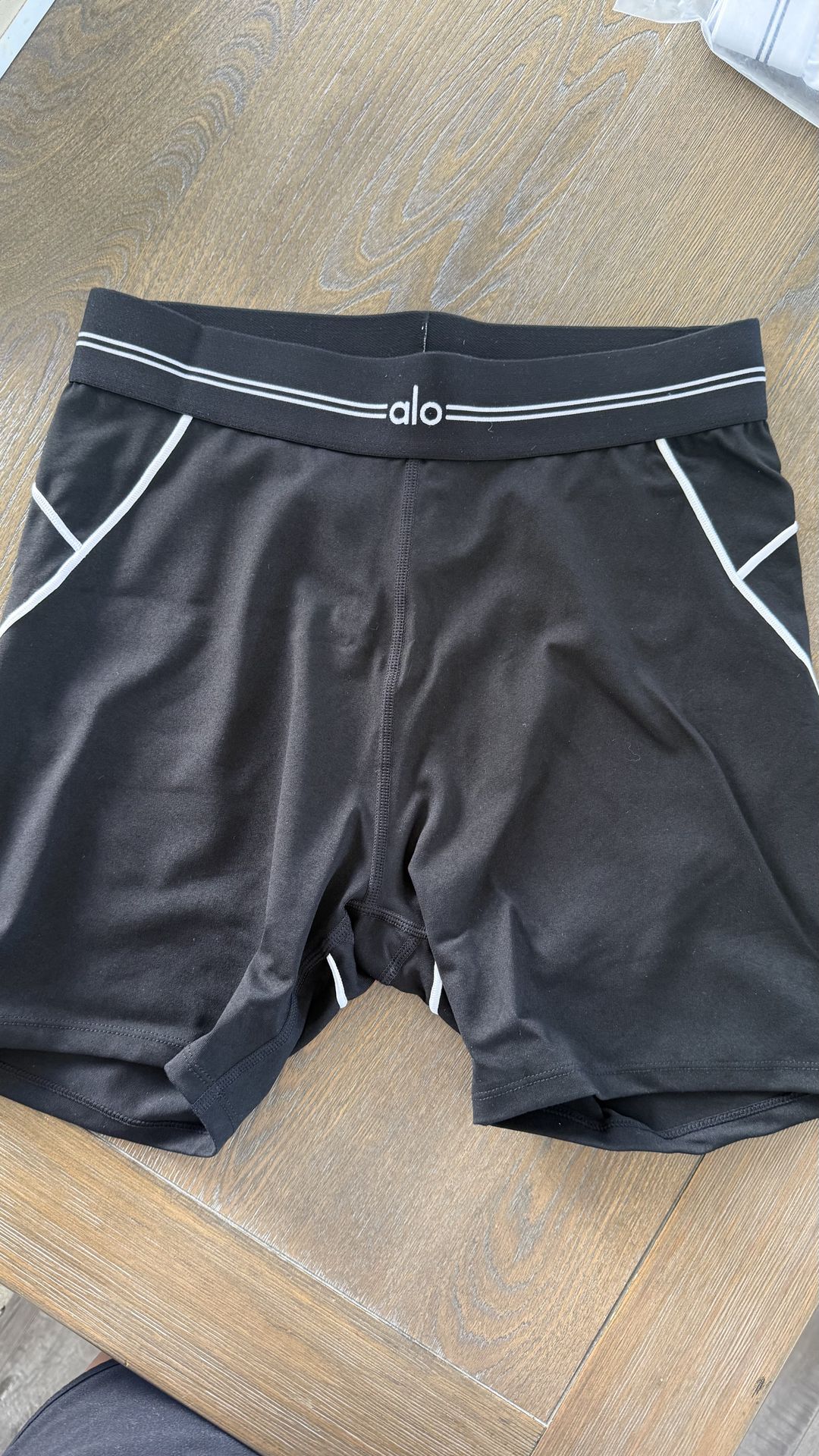 Alo yoga short L