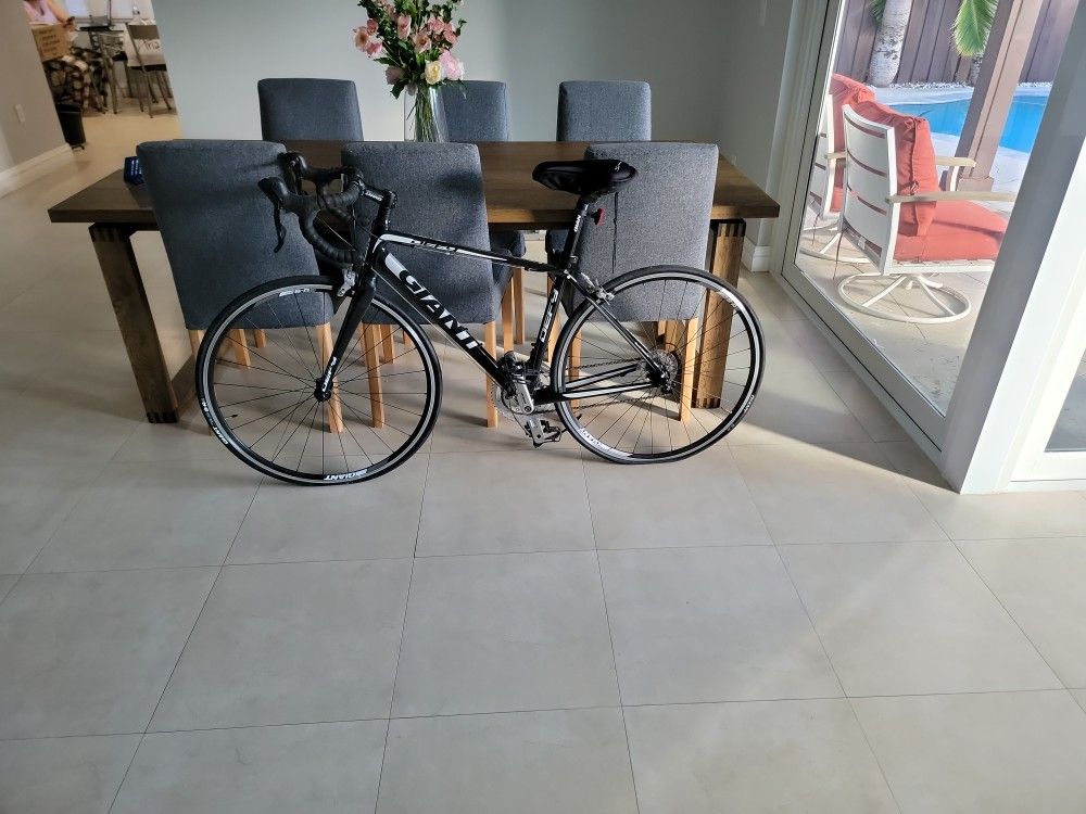 Giant Aluxx Sl Fluidform Defy Bicycle