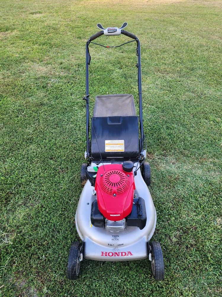 Honda Lawn Mower for Sale in Creedmoor, NC OfferUp