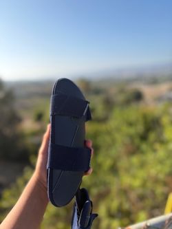 Navy blue youth sized Bruce bolt leg guard